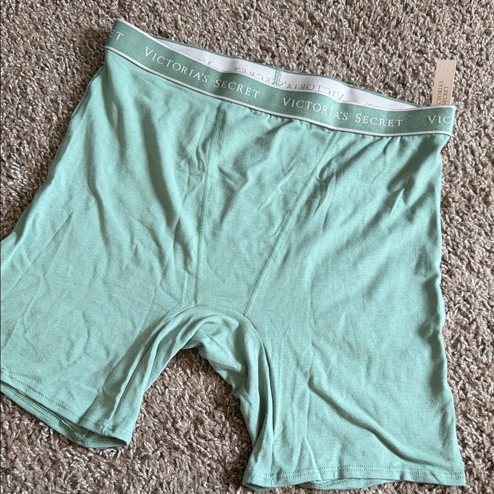 VS Boy Brief NWT